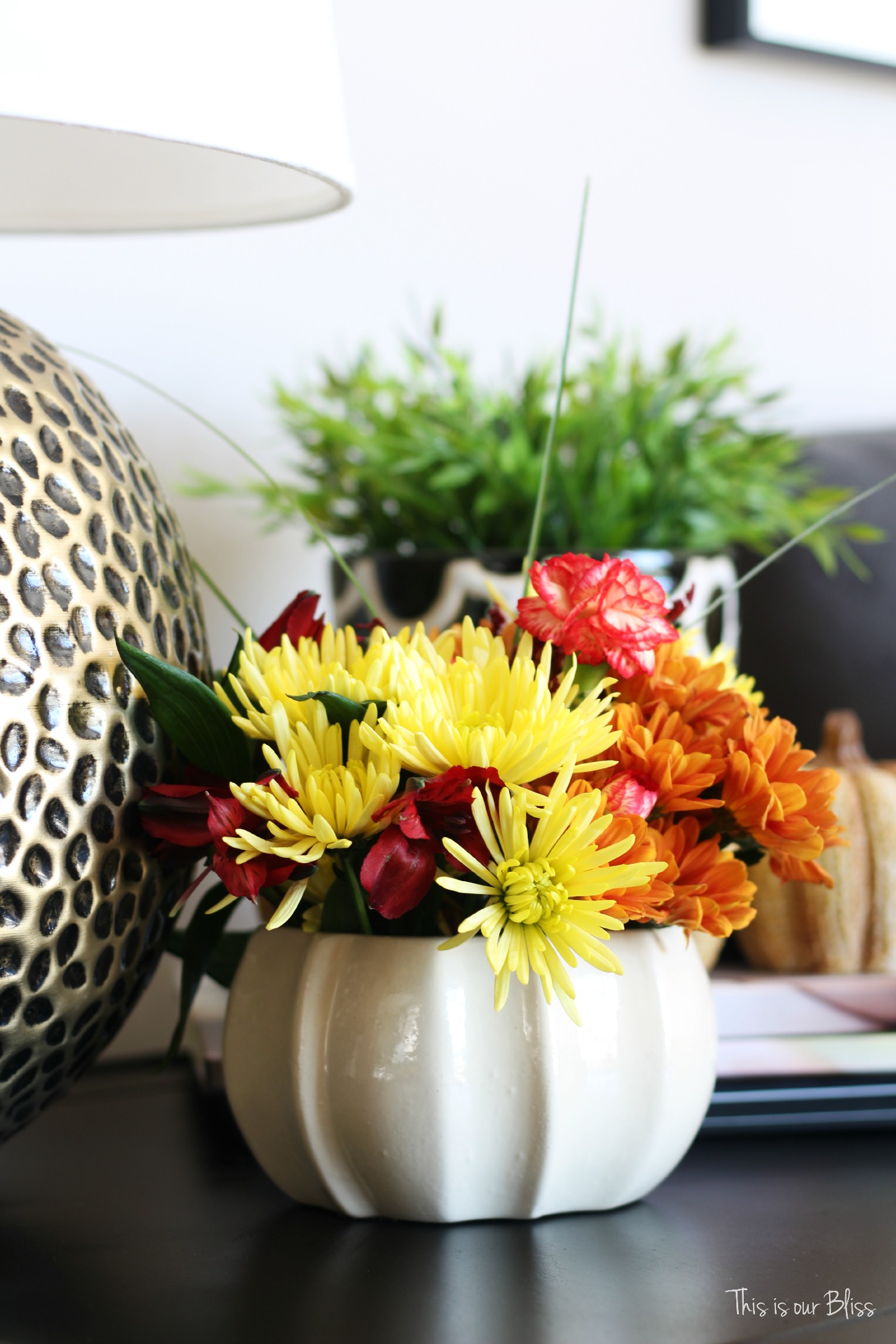easy fall vignette - simply fall decor 1 - this is our Bliss
