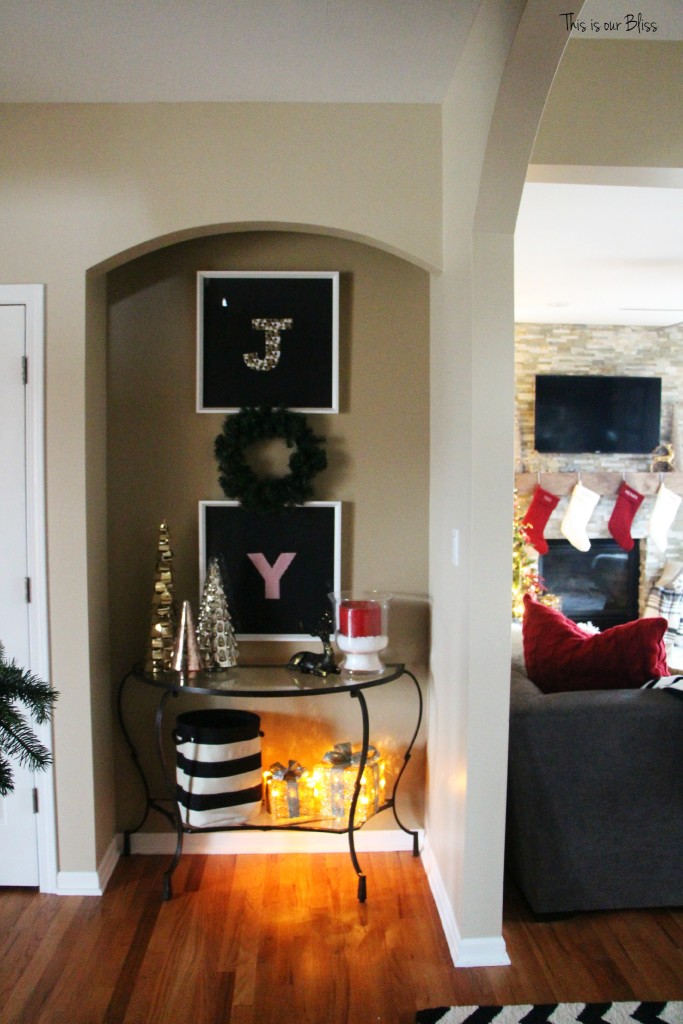 holiday home tour - entryway table - This is our Bliss