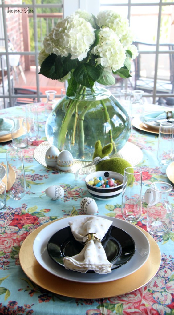 Spring tablescape | easter table | hydrangea centerpiece | black and white pops floral linens || This is our Bliss
