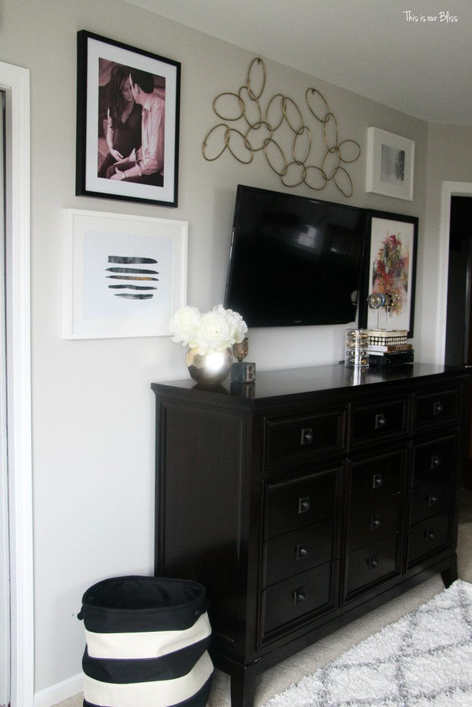 new year, new room refresh challenge - Master bedroom refresh - gold decor - TV gallery wall - minted art & rugsusa rug - This is our Bliss - www.thisisourbliss.com