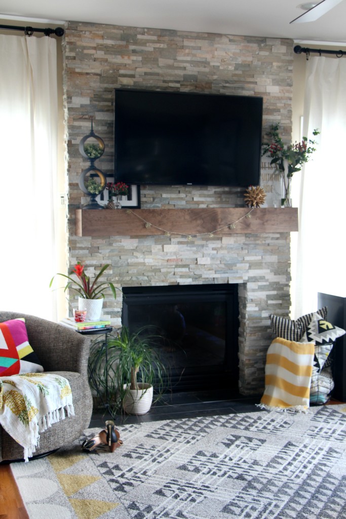 Summer Home Tour | Summer style Family Room | summer mantel styling | Eclectic Summer home tour | This is our Bliss | www.thisisourbliss.com