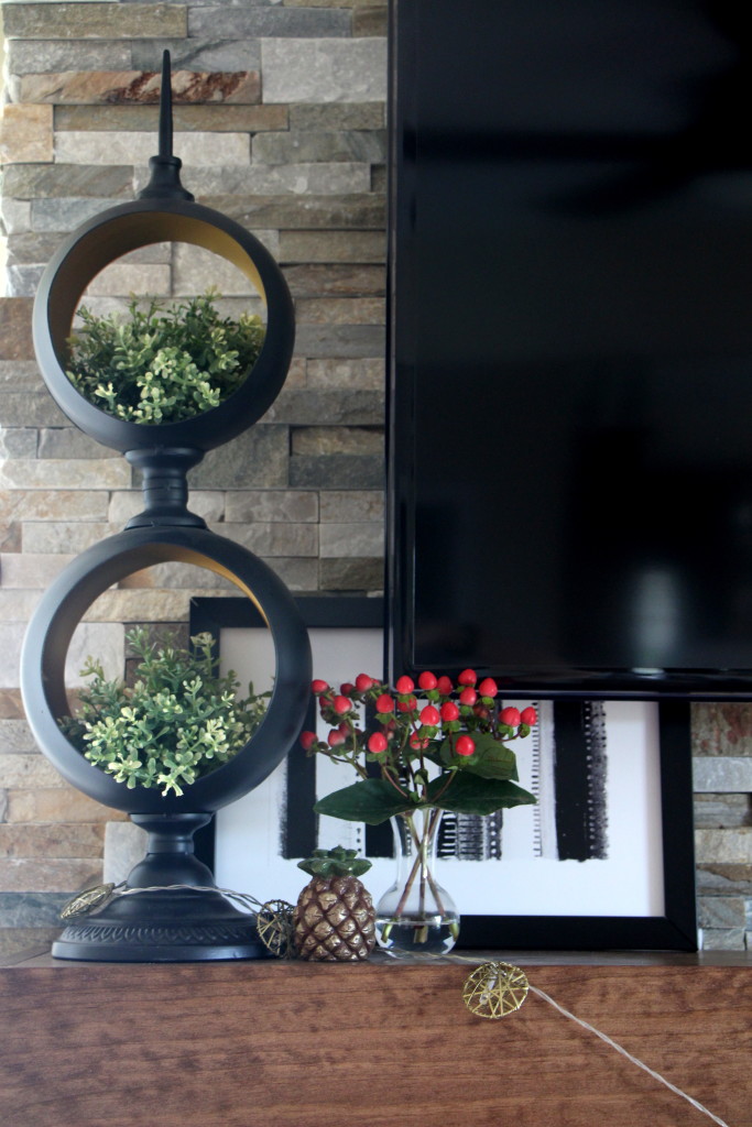 Summer Home Tour - Summer styled mantel - Rustic modern mantel - fresh flowers - Eclectic summer home tour - This is our Bliss