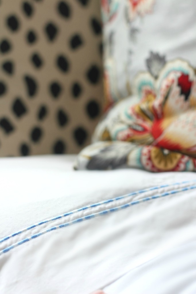 Perfect Linens in the Guestroom | This is our Bliss || www.thisisourbliss.com