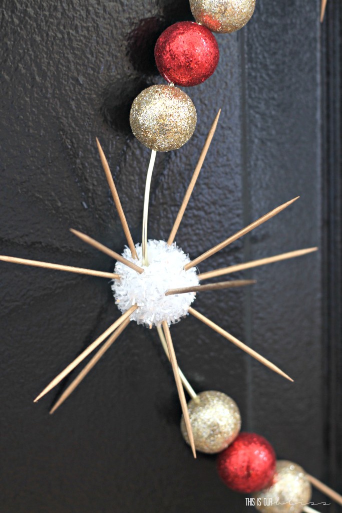 Simple Modern Minimalist Holiday Wreath | This is our Bliss | www.thisisourbliss.com