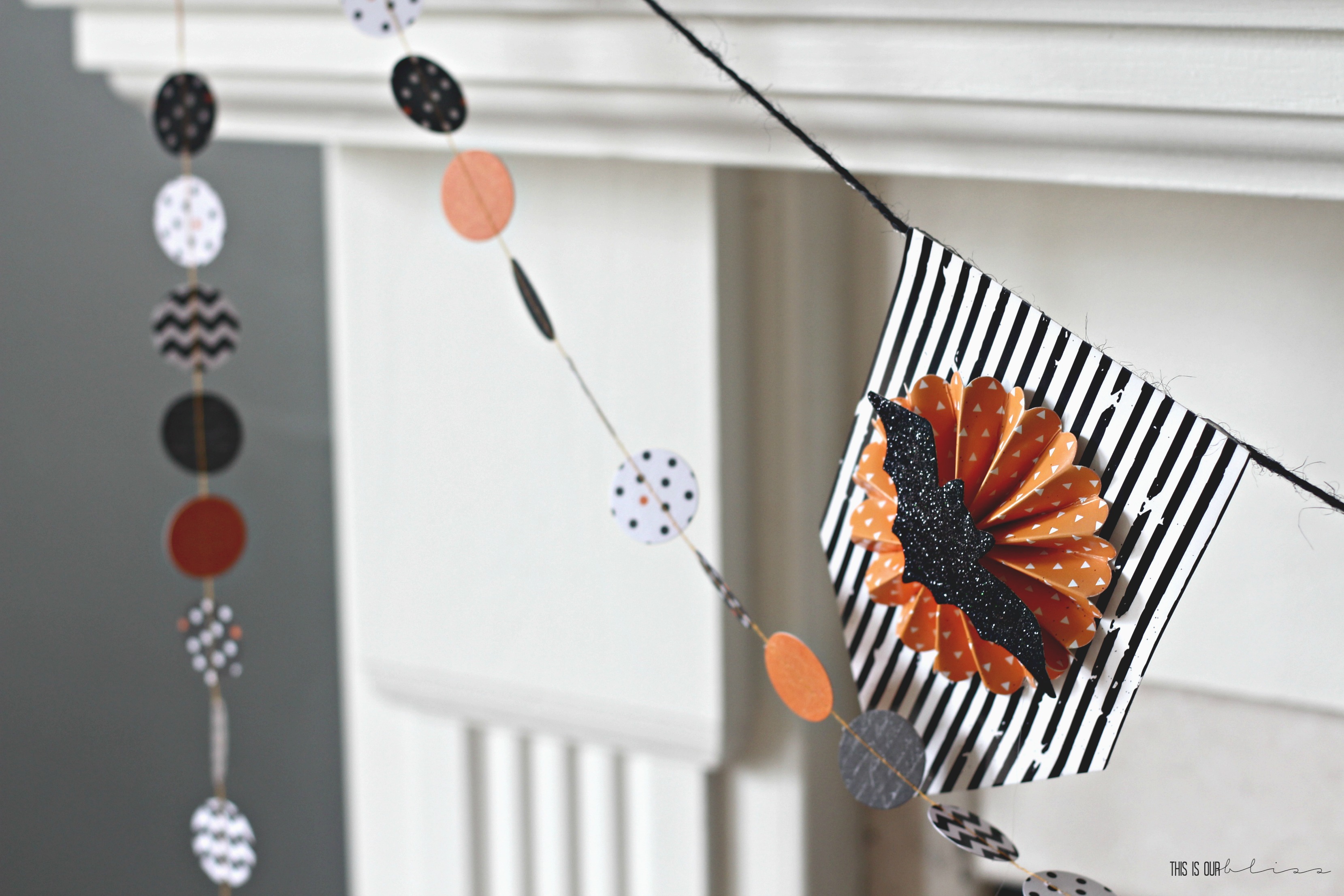 https://thisisourbliss.com/wp-content/uploads/2016/10/simple-halloween-garland-and-banner-last-minute-halloween-decorating-This-is-our-Bliss.jpg