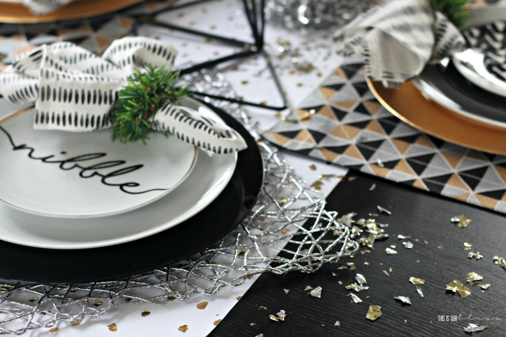 A Merry and Metallic Christmas Dining Room and tablescape | This is our Bliss Christmas Home Tour 2016