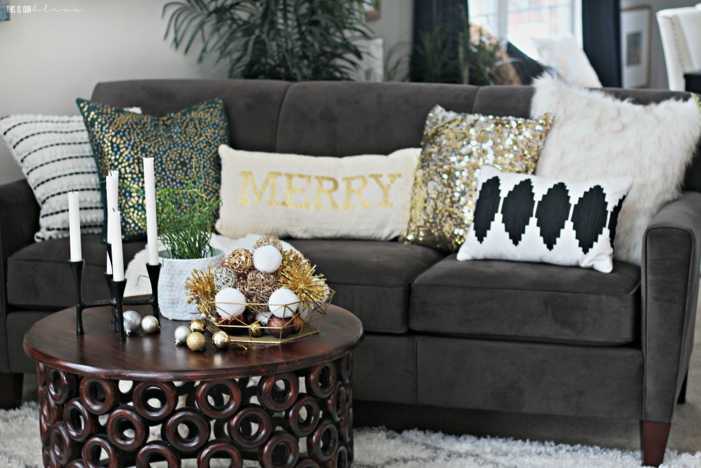 A Merry and Metallic Christmas Home | 12 Days of Holiday Homes Tour 2016: This is our Bliss Christmas Living Room || www.thisisourbliss.com