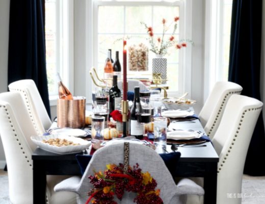 Navy Blue and Burgundy Thanksgiving Tablescape plus my go-to wine and appetizer pairings #Thanksgiving #ThanksgivingTable