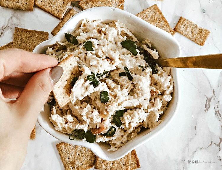 The Tastiest 4 ingredient Chicken salad recipe - simple chicken salad to serve for all occasions - fast and easy chicken salad recipe for sim