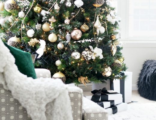 Metallic with black and white for Christmas - simple and elegant Christmas living room - This is our Bliss