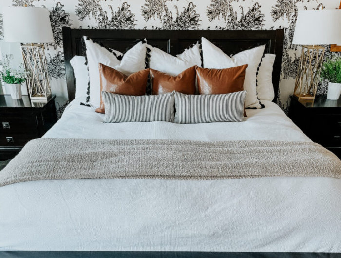 https://thisisourbliss.com/wp-content/uploads/2021/03/Neutral-bedroom-refresh-for-Spring-neutraldecor-neutralbedroom-whitebedding-throwpillows-makeyourbed-This-is-our-Bliss.jpg