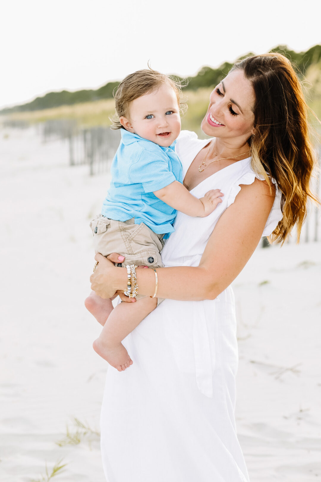 20 White Dresses for a Beach Family Photoshoot // This is our Bliss