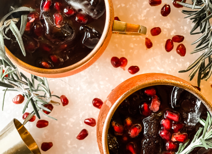 Pomegranate Moscow Mules - holiday happy hour idea - This is our Bliss #pomegranatemoscowmule #moscowmule #holidaycocktail