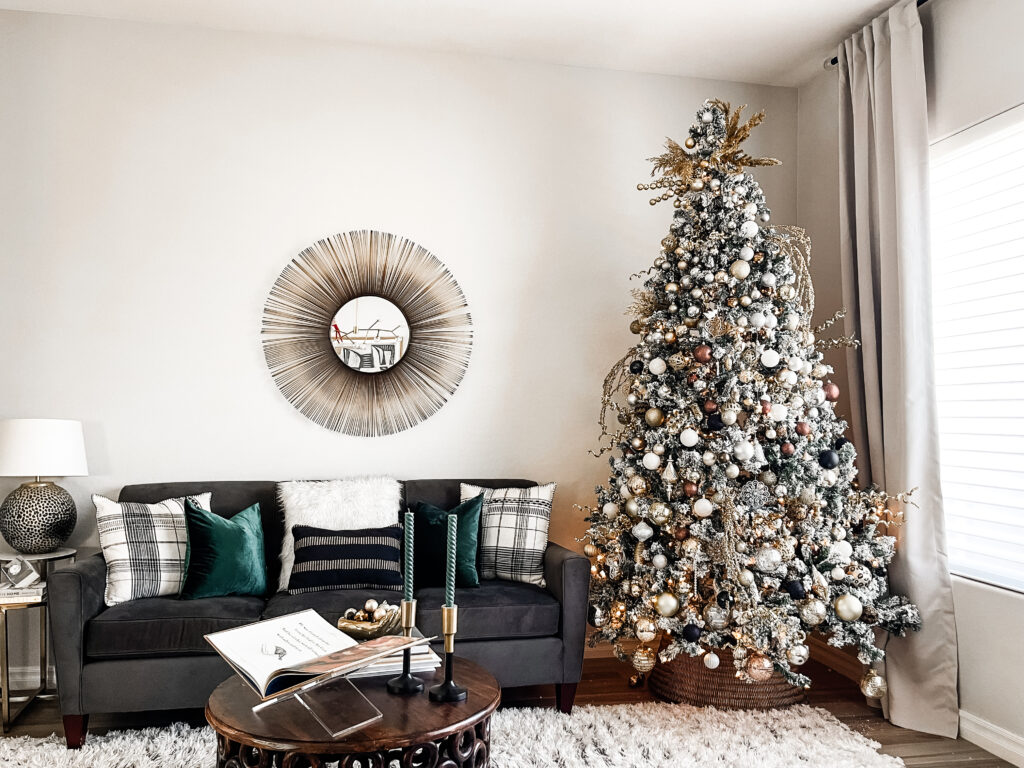 Christmas Living Room Tour 2023 - A relaxed holiday home - This is our Bliss