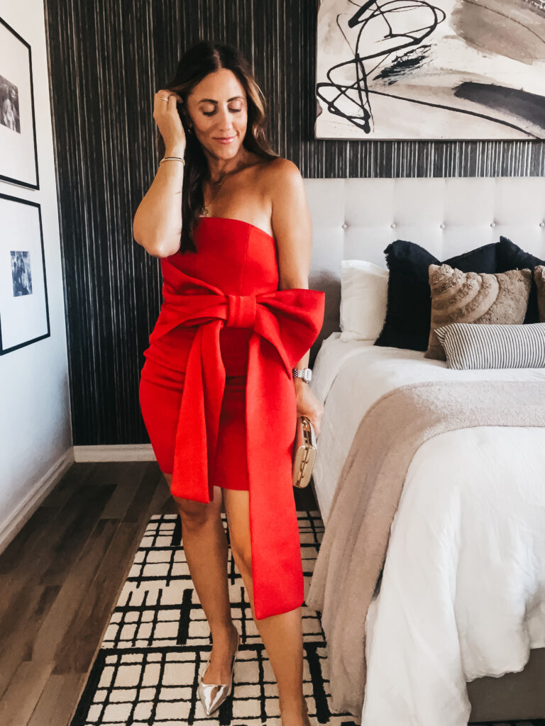 Red bodycon party dress with bow details - This is our Bliss #partydress #reddress #cocktaildress #bowdress