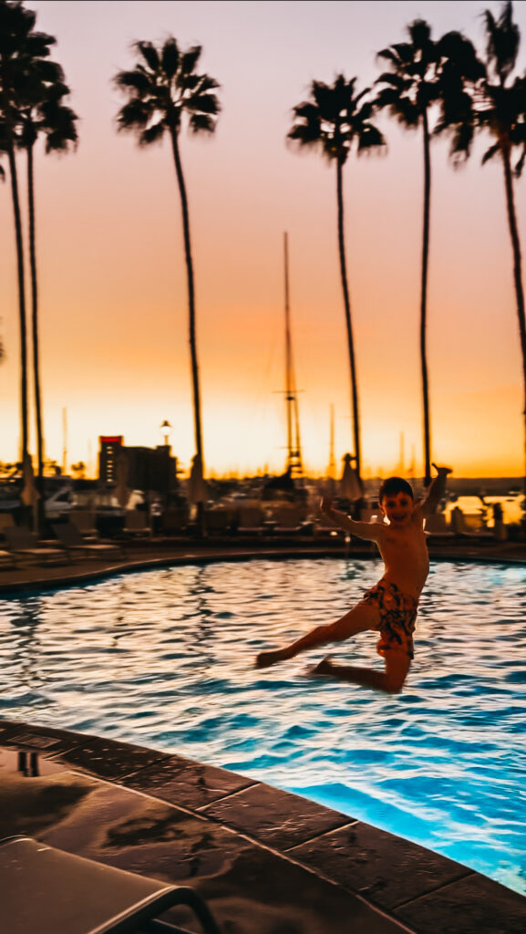 Cabana Bar - Sheraton San Diego Hotel & Marina - This is our Bliss