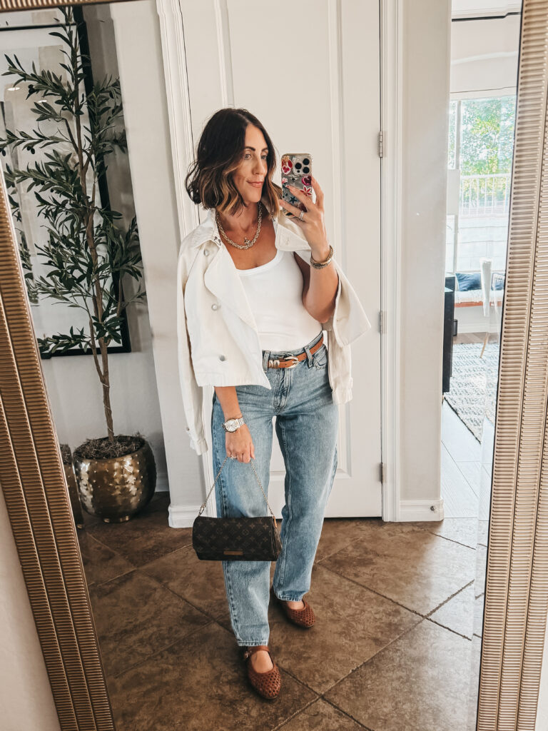 trench jacket & levi's dad jeans - casual fall style - This is our Bliss