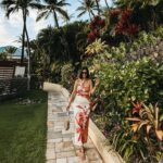 What I Wore in Maui: Effortless Beach Vacation Outfits (From Pool Days to Sunset Dinners) What I wore in Maui - statement dinner dress - This is our Bliss
