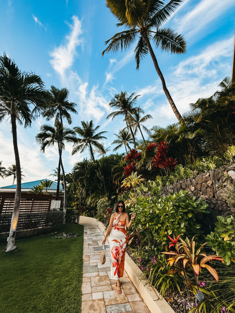 sunset dinner dress in Maui - what i wore in Maui - This is our Bliss